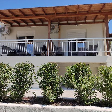 הוילה ניקיטי Elina House And Garden מראה חיצוני תמונה