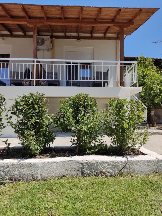 הוילה ניקיטי Elina House And Garden מראה חיצוני תמונה