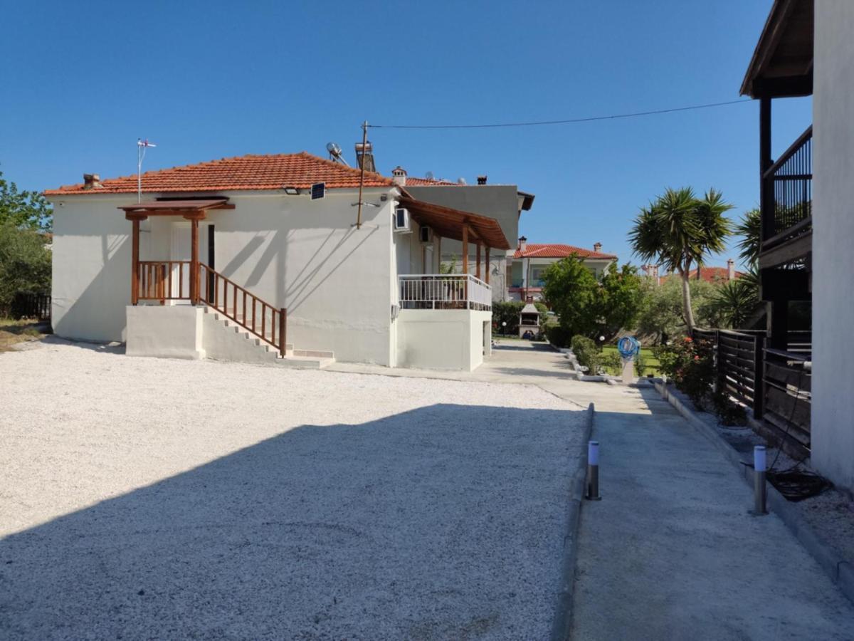 הוילה ניקיטי Elina House And Garden מראה חיצוני תמונה